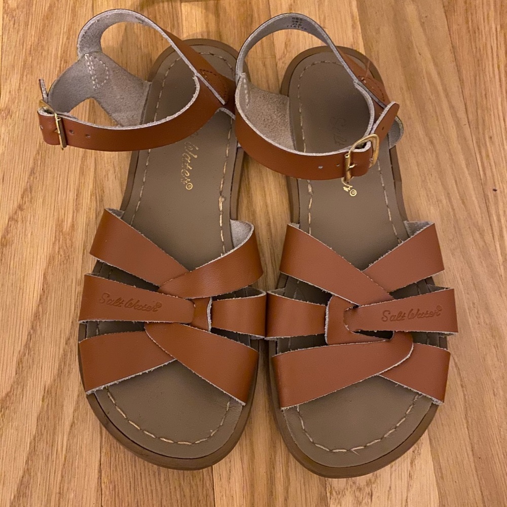 Saltwater Hoy sandals W7. Excellent condition
